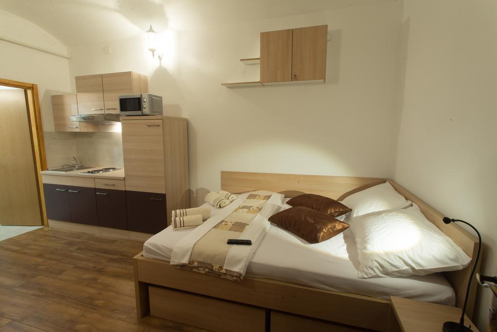 Guesthouse Bed 4 You Zagreb Exterior foto