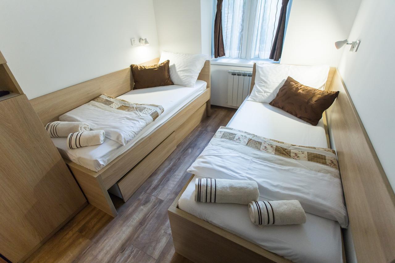 Guesthouse Bed 4 You Zagreb Exterior foto